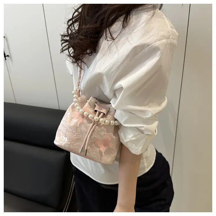 Blue Pearl Chain Shoulder Bag for Women — feature 27