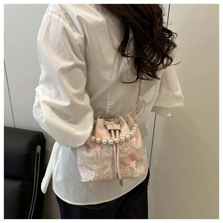 Blue Pearl Chain Shoulder Bag for Women — feature 28