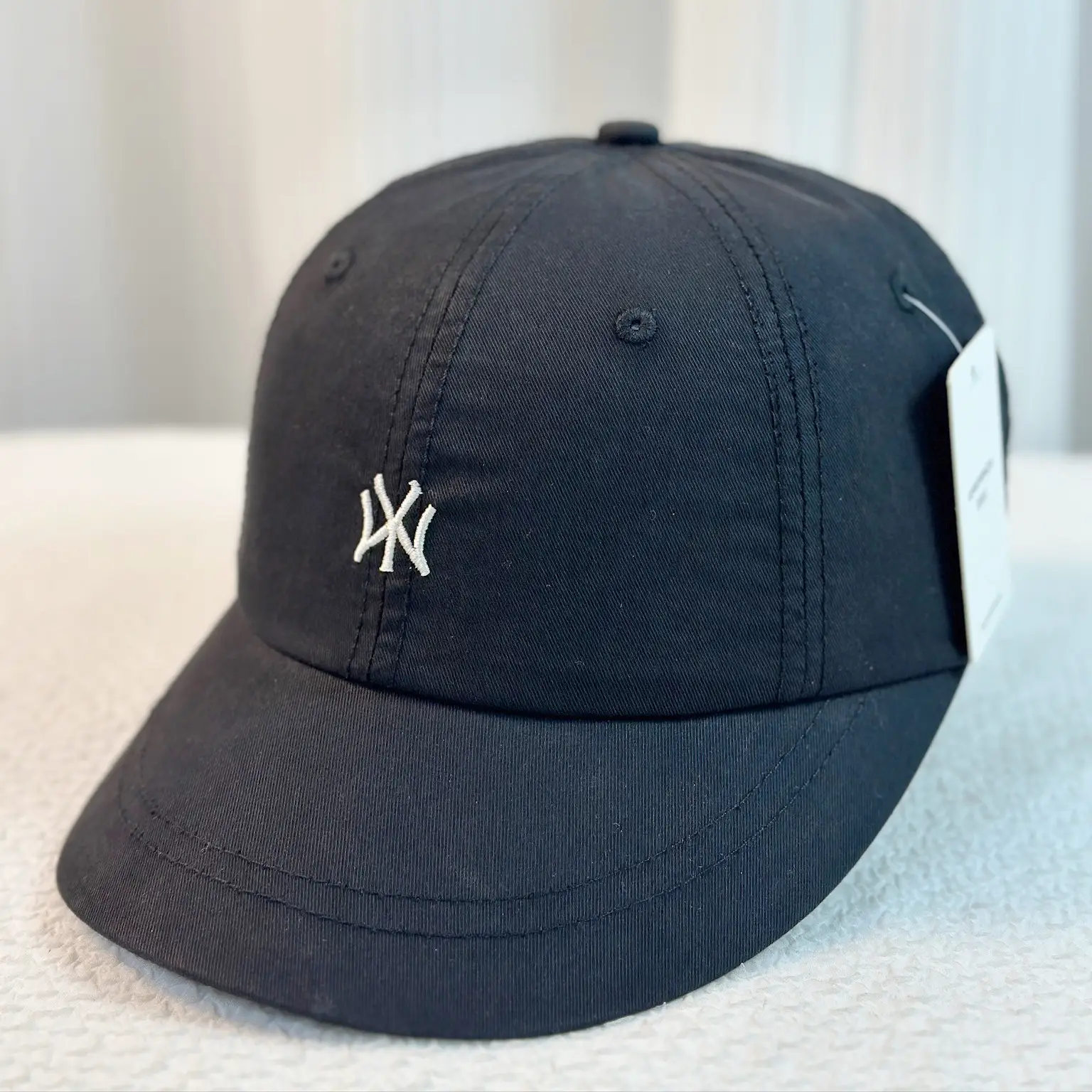 New Denim Ripped Baseball Cap Large Circumference White Black - Image 2