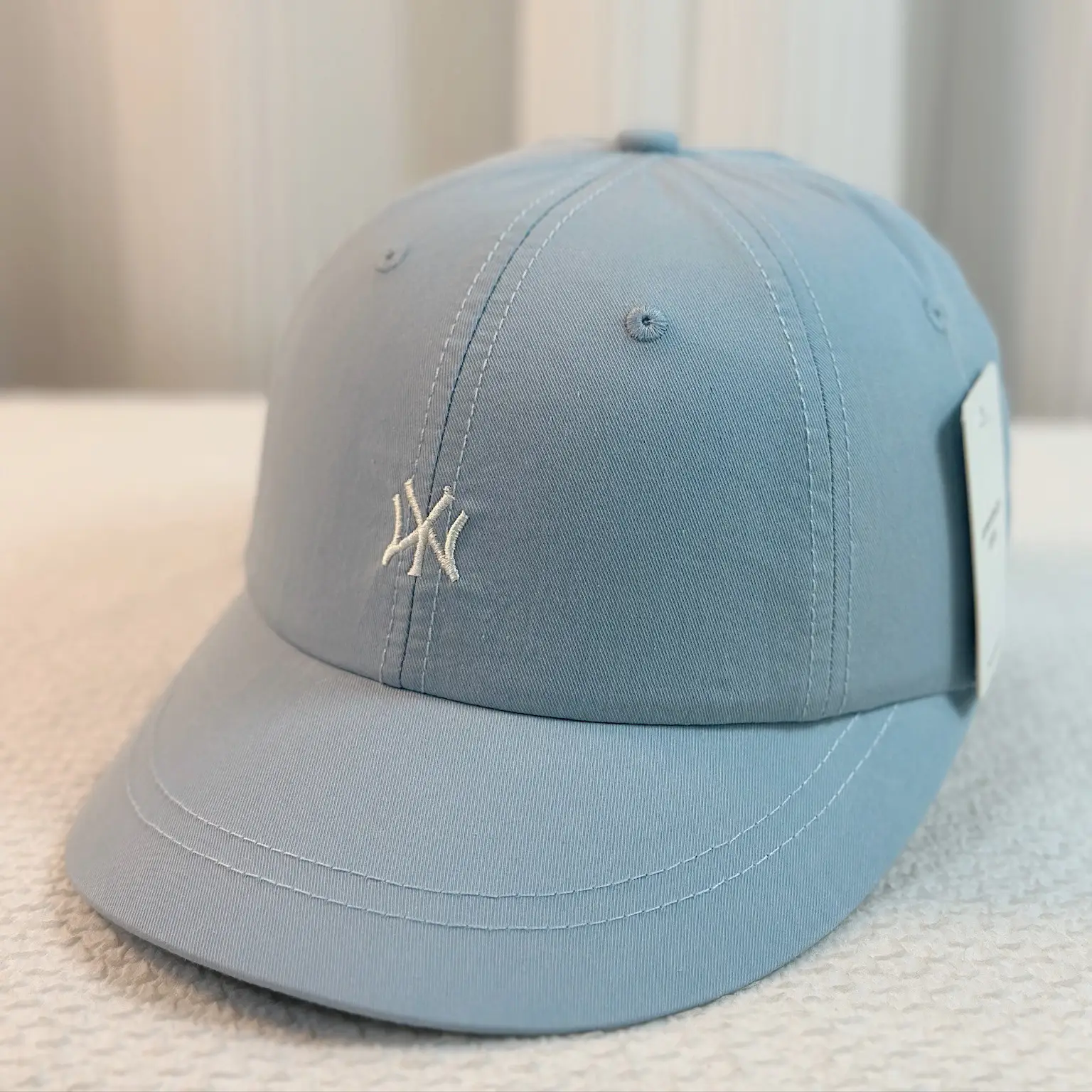 New Denim Ripped Baseball Cap Large Circumference White Black - Image 4