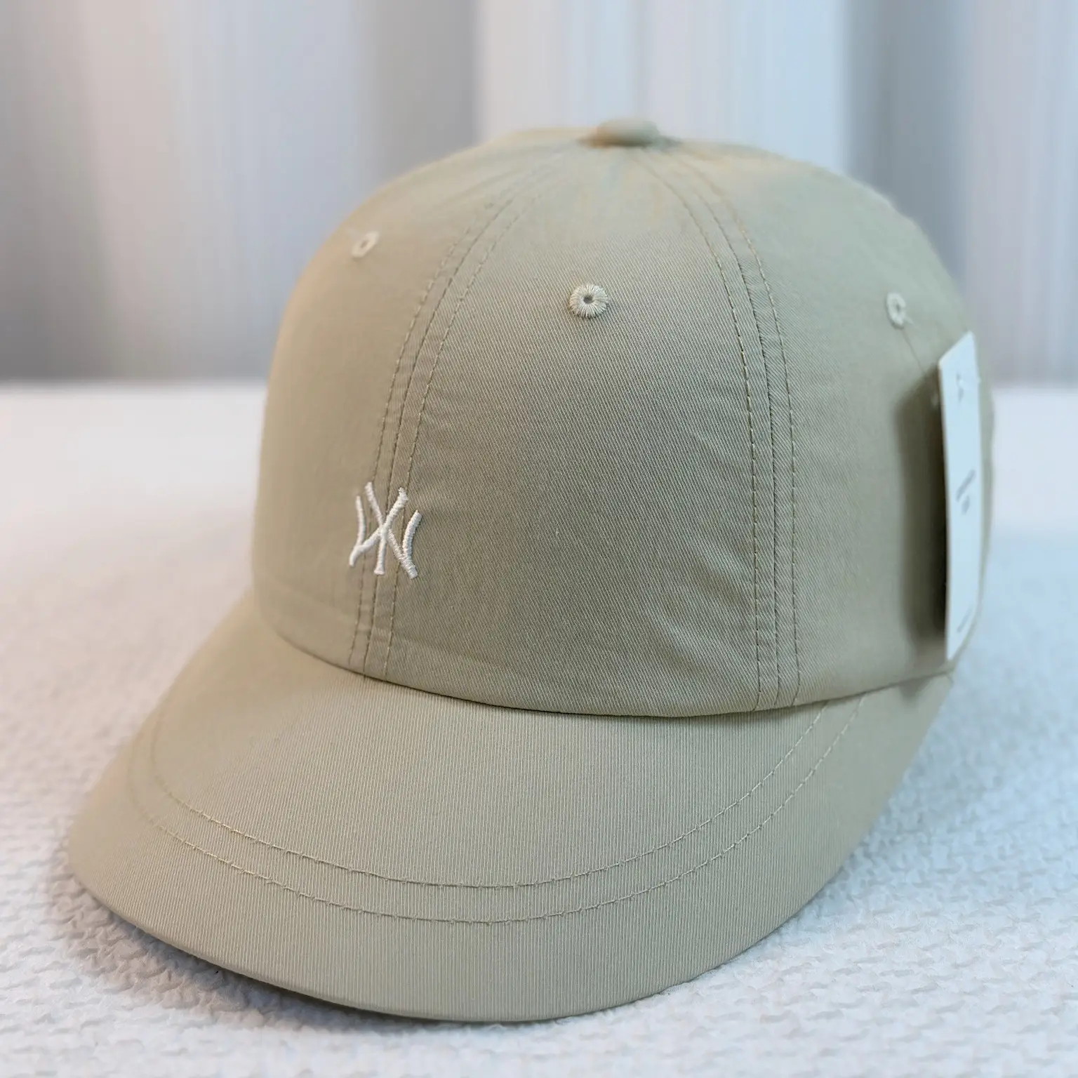 New Denim Ripped Baseball Cap Large Circumference White Black - Image 6