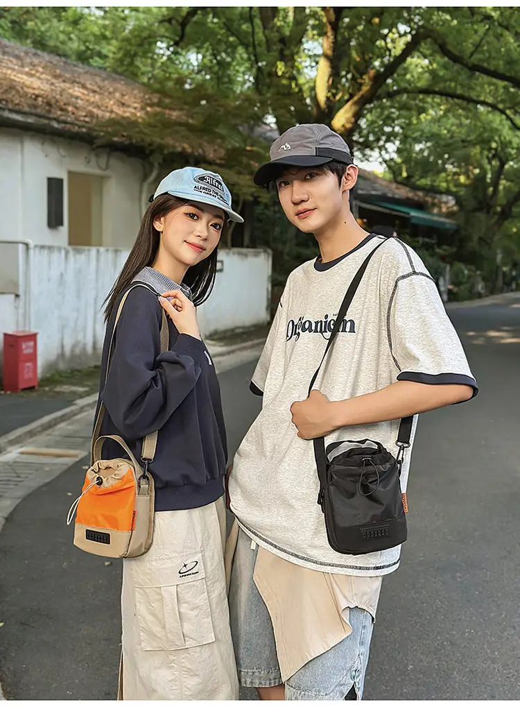Unisex Color-block Drawstring Bag Water-repellent Double-layer Portable — feature 31