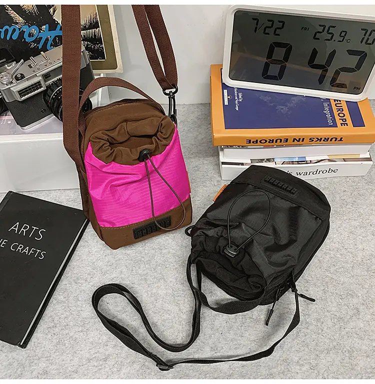 Unisex Color-block Drawstring Bag Water-repellent Double-layer Portable — feature 7