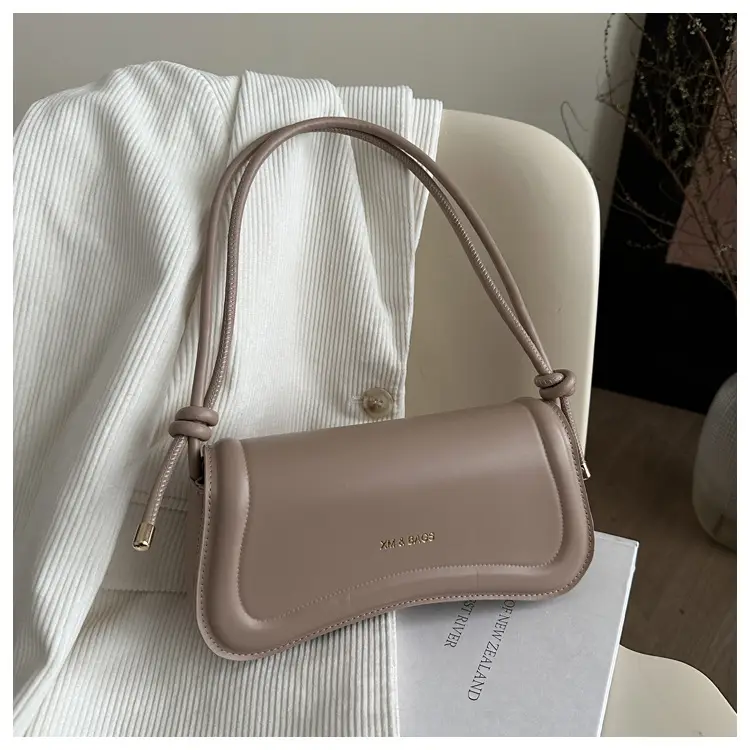 Women's Beige Leather Crossbody Bag 2025 Summer — feature 18