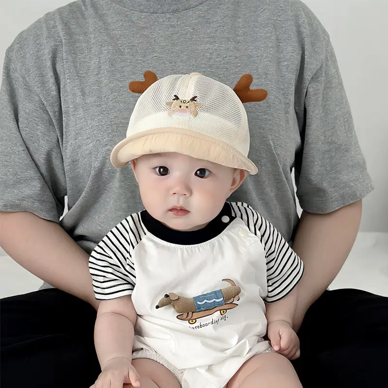 Baby Cap with Cow Print Travel Sun Hat — feature 1