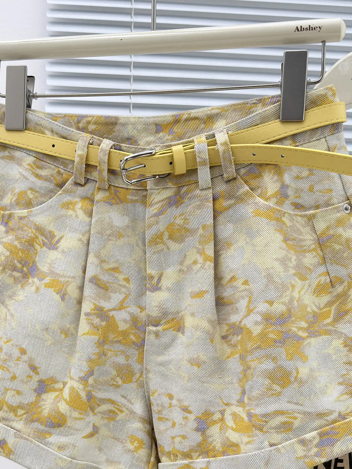 Korean Women Tie-Dye Denim Shorts High Waist Belt