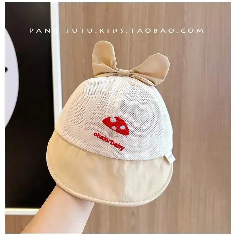 Baby Hat with Princess Bow & Sunscreen Design — feature 3