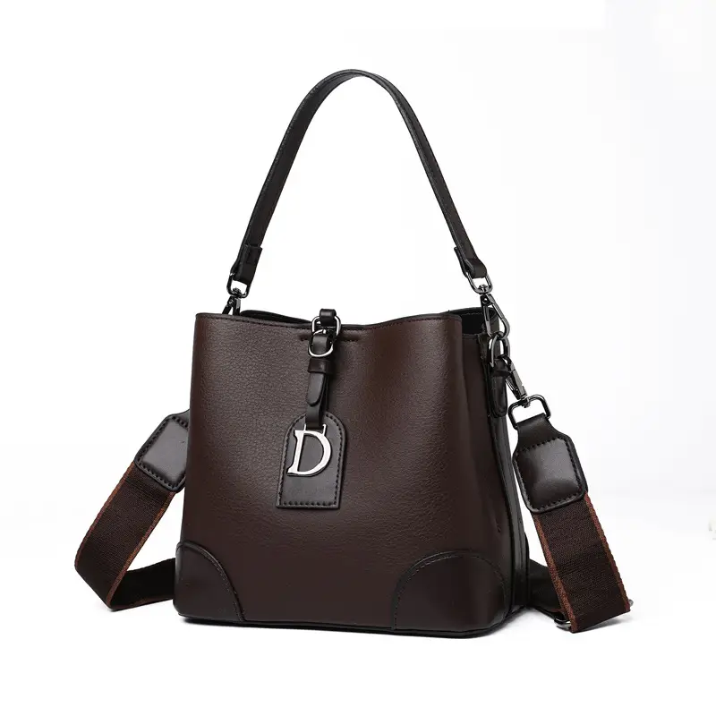 D-Logo Cross-Border Large Capacity Leather Bag - Image 5