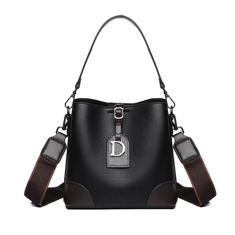 D-Logo Cross-Border Large Capacity Leather Bag - Image 7
