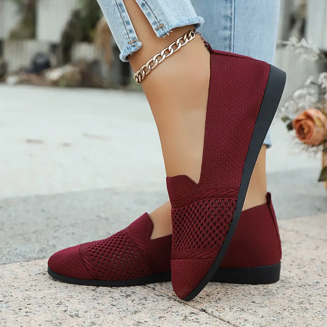 Women's Fashion Large Size Flats 2025 New Knitted Breathable Low-Cut Slip-On Breathable Shallow Mouth Bean Shoes — feature 40