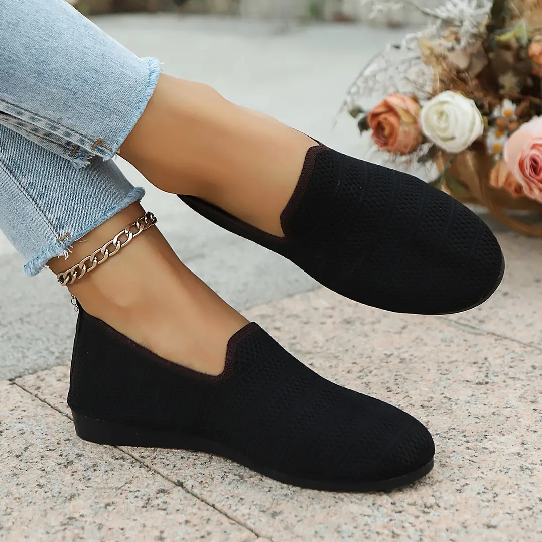 Women's Fashion Large Size Flats 2025 New Knitted Breathable Low-Cut Slip-On Breathable Shallow Mouth Bean Shoes — feature 47