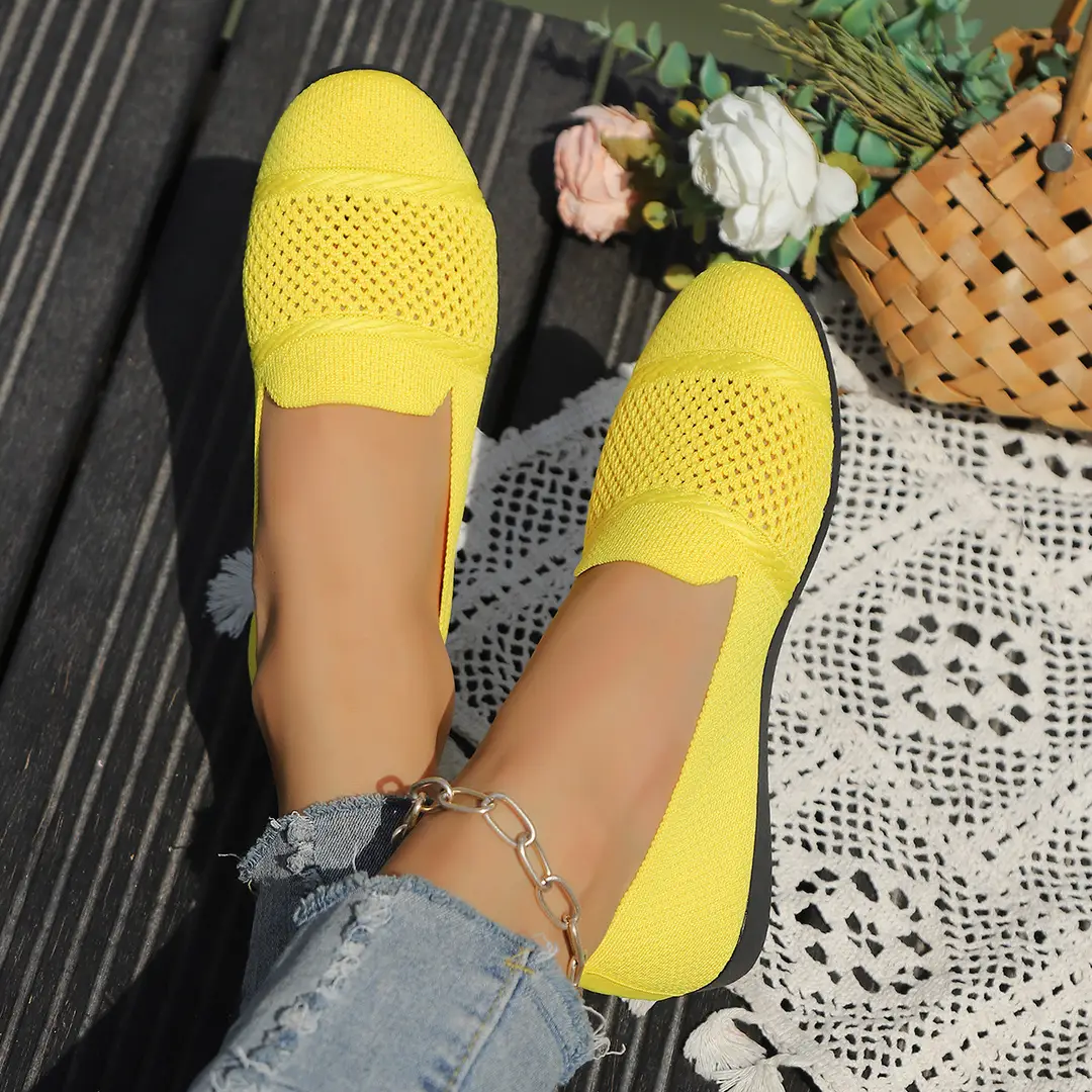 Women's Fashion Large Size Flats 2025 New Knitted Breathable Low-Cut Slip-On Breathable Shallow Mouth Bean Shoes — feature 6