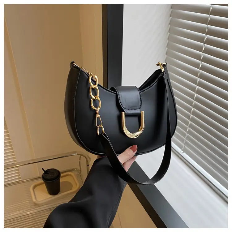 White High-End Women's Chain Shoulder Bag 2025 — feature 26