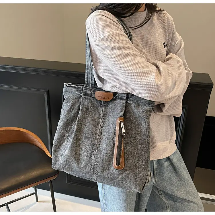 Retro Wash Denim Crossbody Bag Large Capacity — feature 20