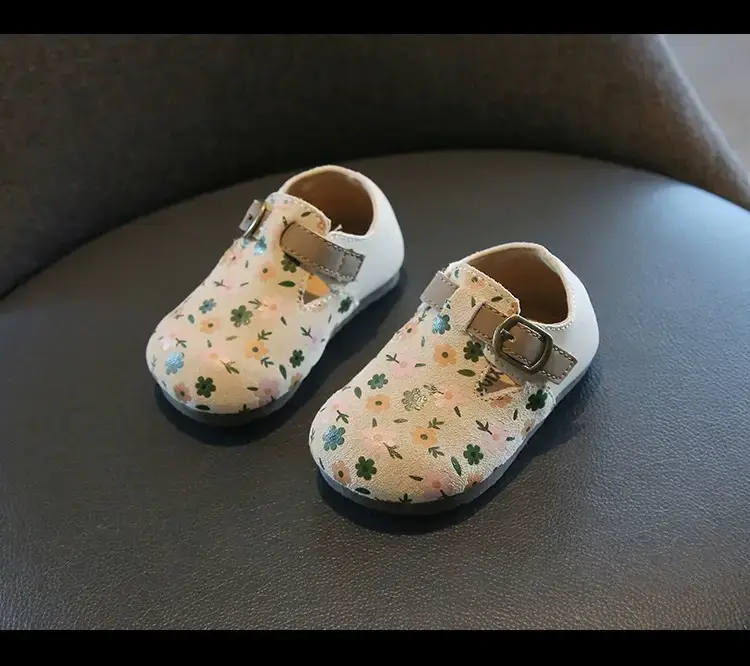 Baby Girl's Floral Birkenneth Shoes White with Buckle — feature 6