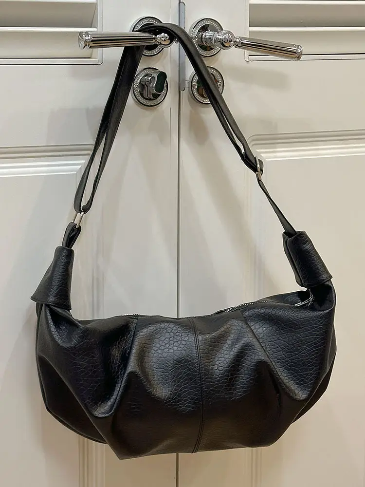 2025 Korean Style Black Pleated Shoulder Bag - Image 3
