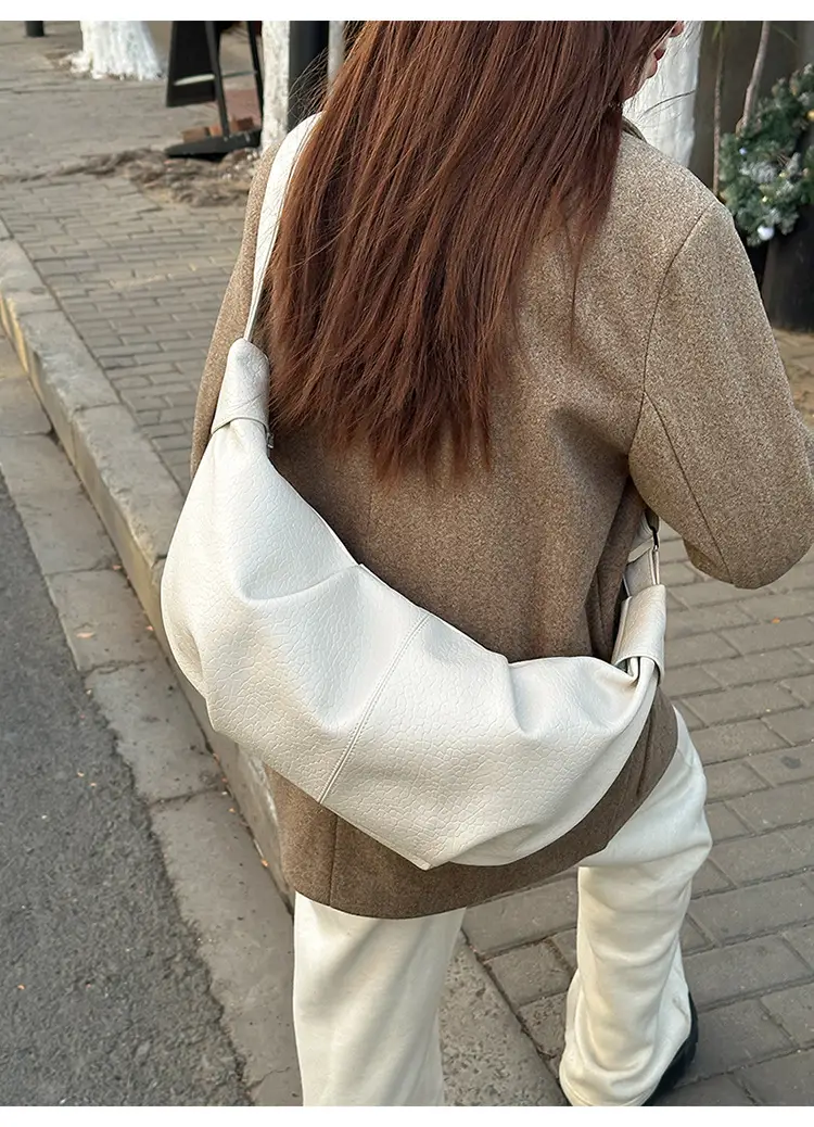 2025 Korean Style Black Pleated Shoulder Bag — feature 25