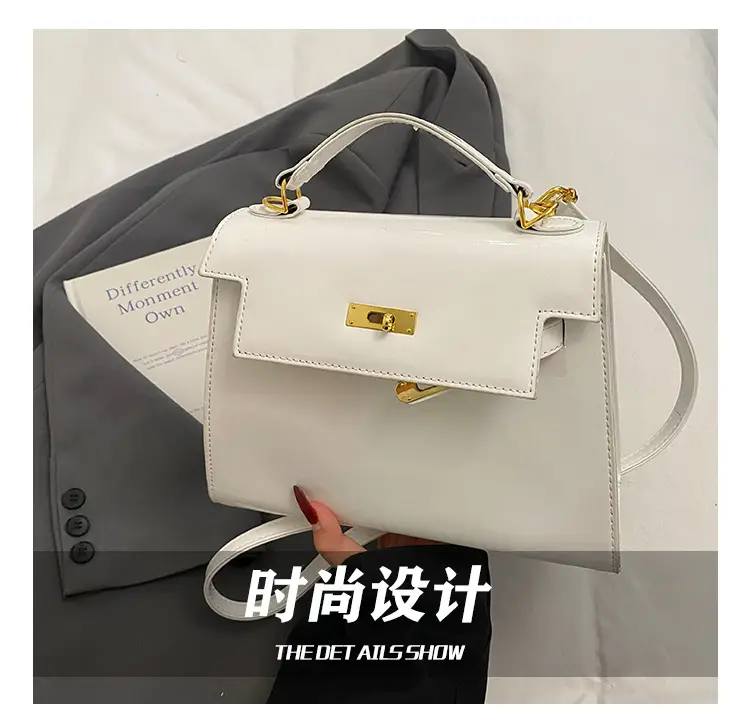 Women's Cream Leather Handbag Set with Lock Buckle 2026 — feature 12