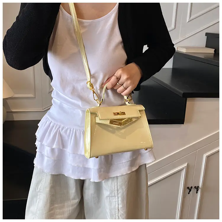Women's Cream Leather Handbag Set with Lock Buckle 2026 — feature 19