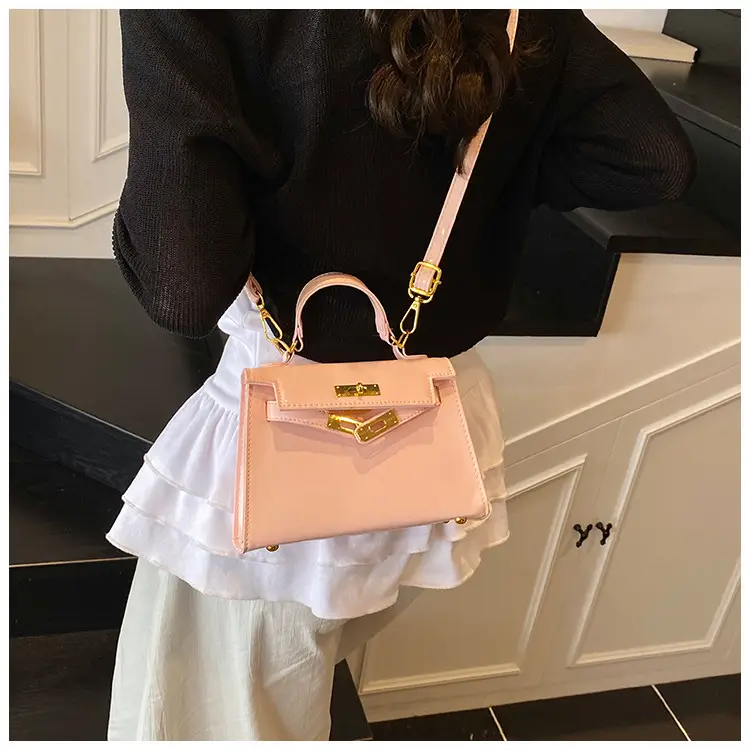 Women's Cream Leather Handbag Set with Lock Buckle 2026 — feature 24
