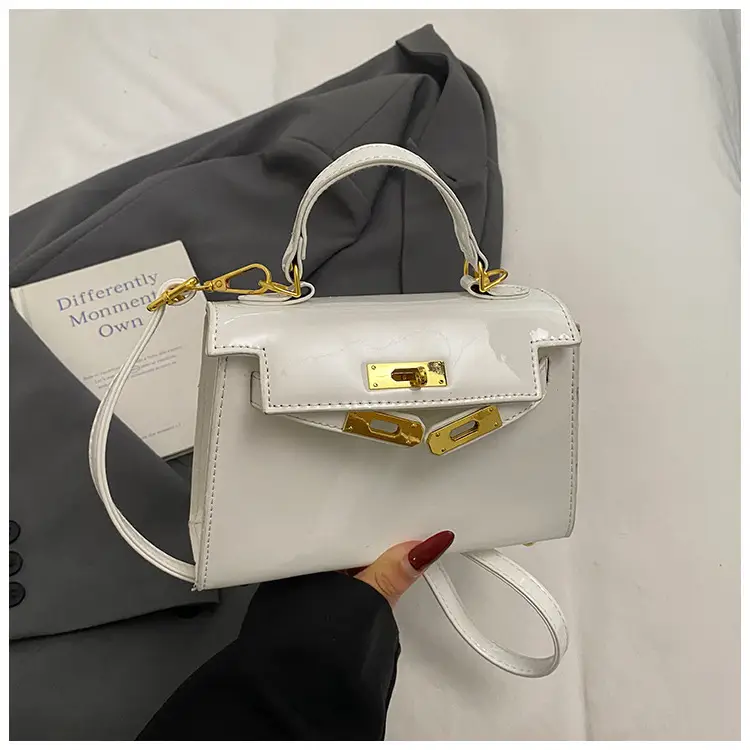 Women's Cream Leather Handbag Set with Lock Buckle 2026 - Image 9