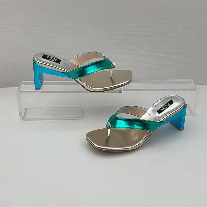 Cross-Border 2025 Foreign Trade Summer European and American Style Thong Sandals Square Toe Large Size Chunky High Heel Slippers European and American Style New Model