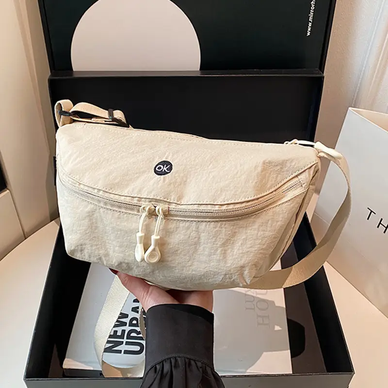 Women Crossbody Bag Black 2025 New Korean Style - Image 2