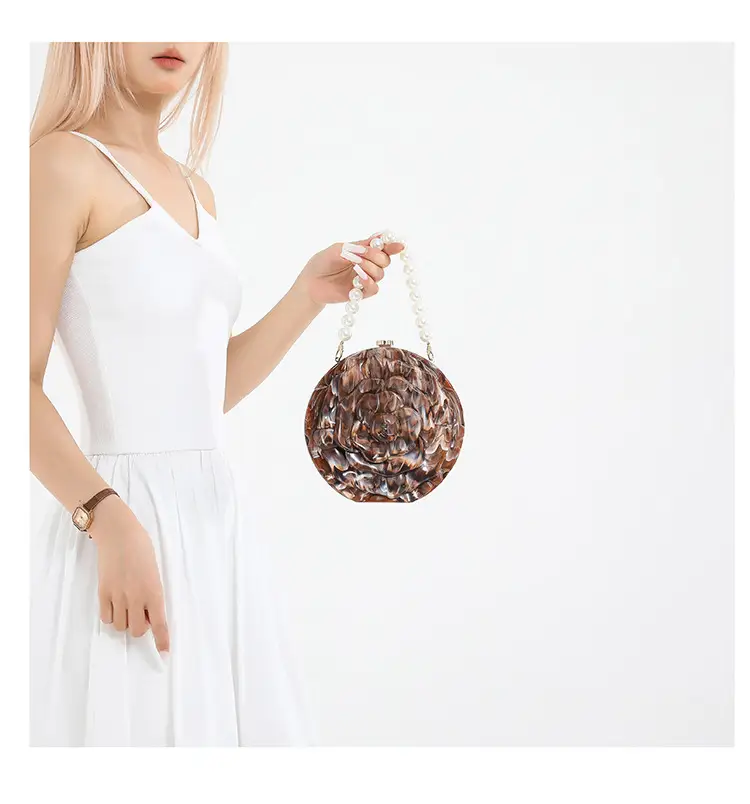 Red Rose Flower Crossbody Clutch Bag for Women — feature 16