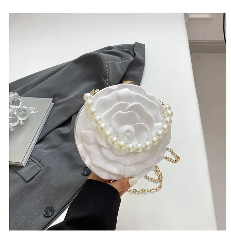Red Rose Flower Crossbody Clutch Bag for Women — feature 2
