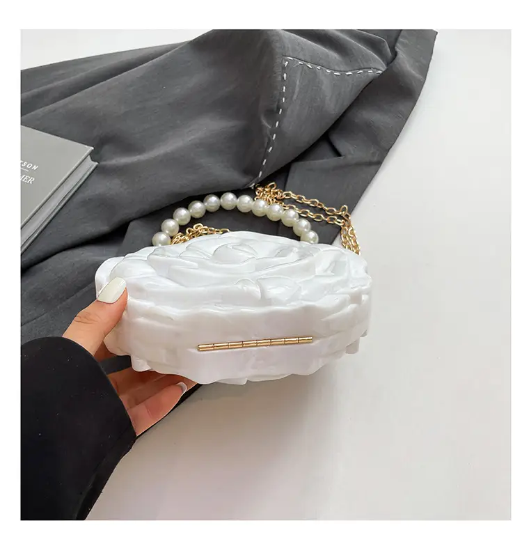 Red Rose Flower Crossbody Clutch Bag for Women — feature 4