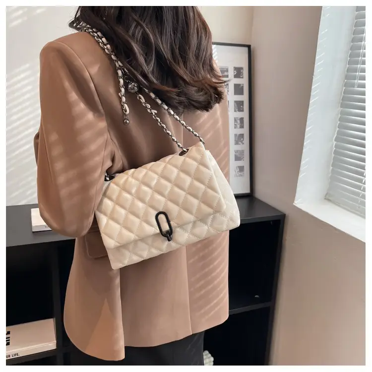 Yo Zi Rhombic Chain Shoulder Bag Brown Women's Autumn Winter 2025 — feature 18