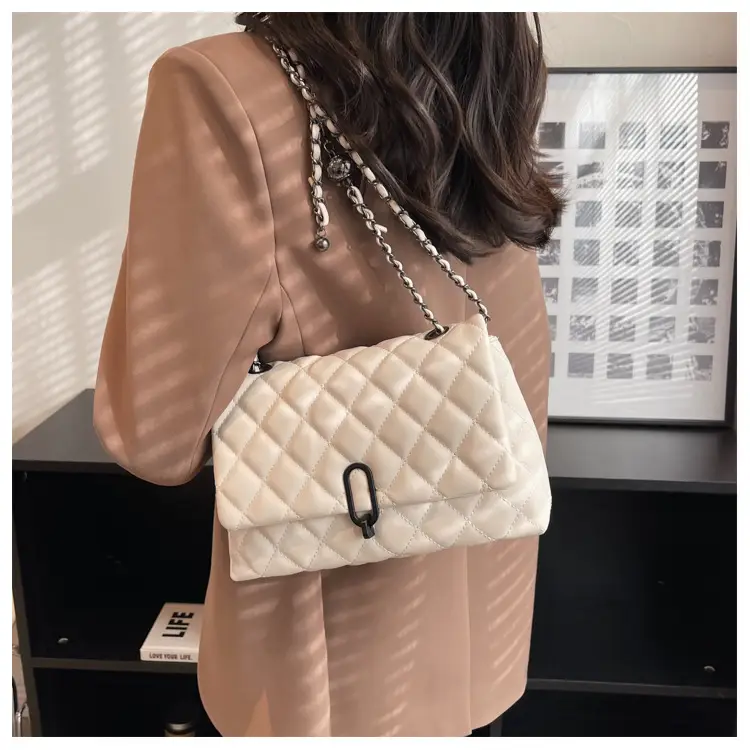 Yo Zi Rhombic Chain Shoulder Bag Brown Women's Autumn Winter 2025 — feature 21