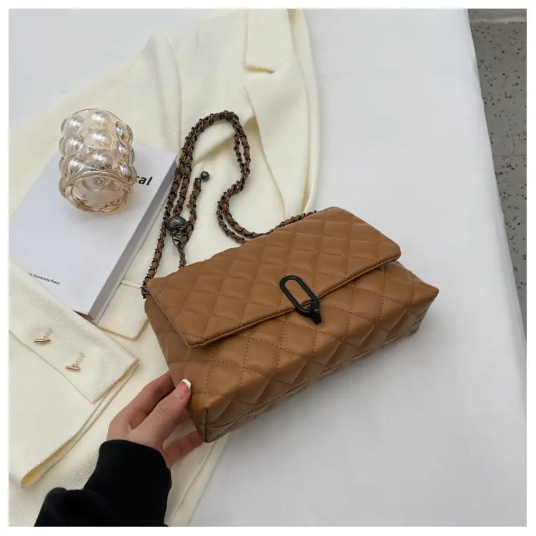 Yo Zi Rhombic Chain Shoulder Bag Brown Women's Autumn Winter 2025 — feature 26