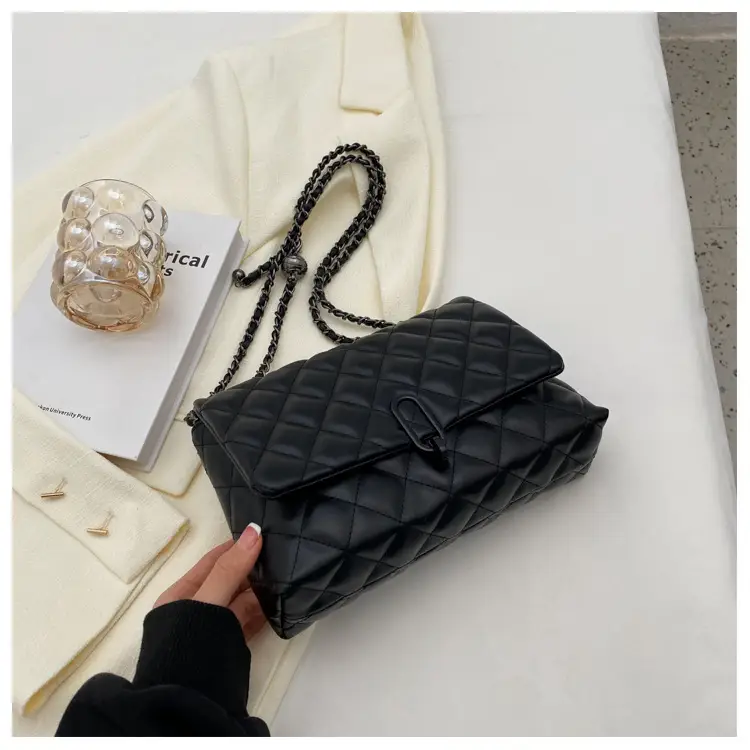 Yo Zi Rhombic Chain Shoulder Bag Brown Women's Autumn Winter 2025 — feature 35