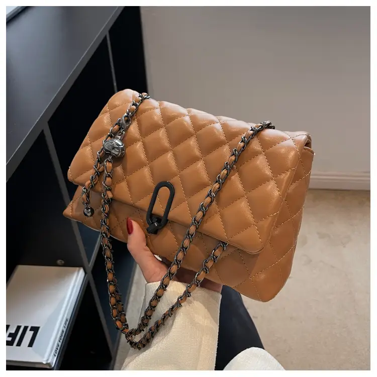 Yo Zi Rhombic Chain Shoulder Bag Brown Women's Autumn Winter 2025 — feature 43