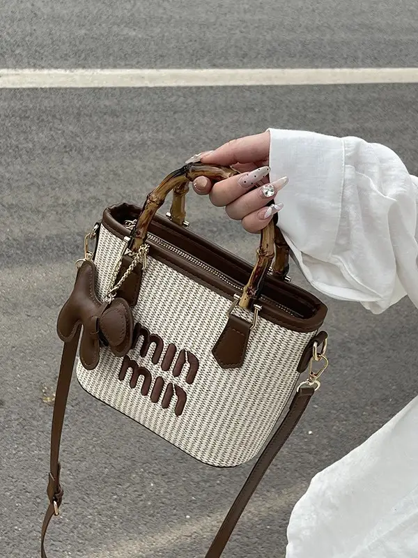 Women's Color-Blocking Straw Bamboo Basket Bag - Image 3
