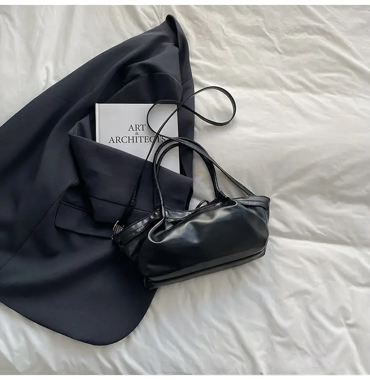 Black Pleated Shoulder Bag for Women Large Capacity 2026 — feature 12