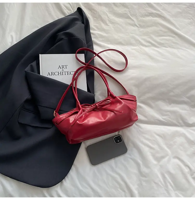 Black Pleated Shoulder Bag for Women Large Capacity 2026 — feature 13