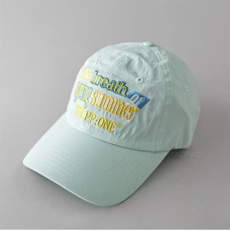 Men Women Fresh Summer Peaked Cap Contrast Color — feature 1
