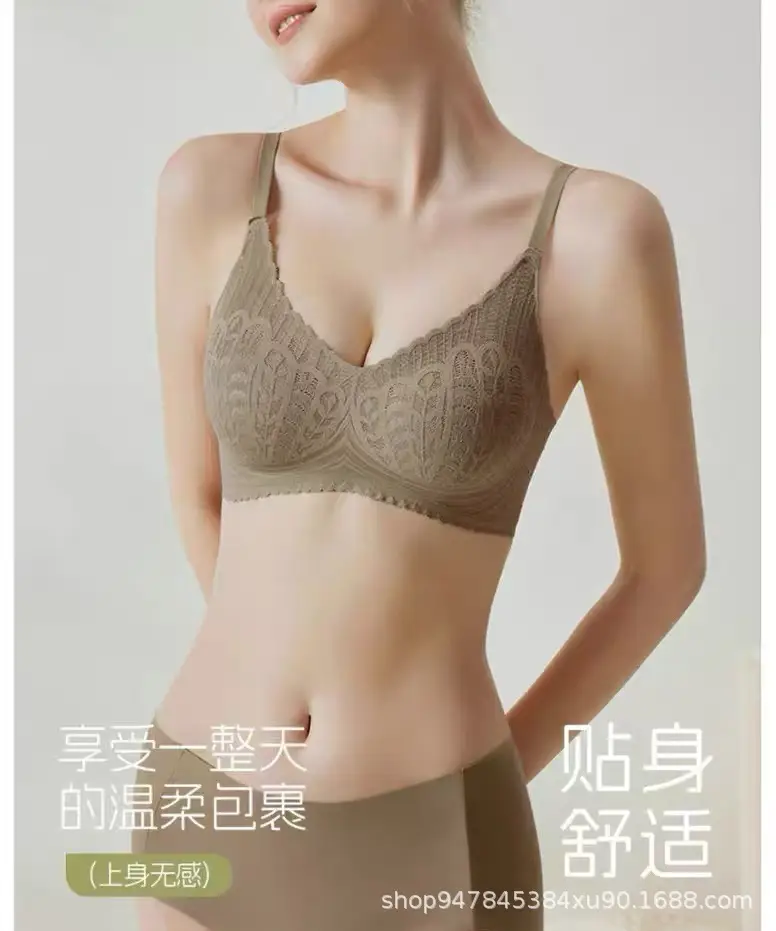 Green Lace Push-Up Bra with Adjustable Straps - Image 4