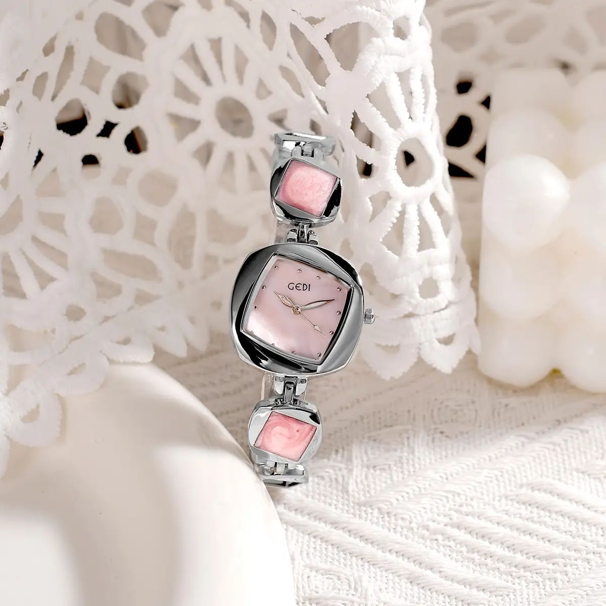 Women's Pink Pearl Quartz Watch with Diamond Bracelet - Image 7