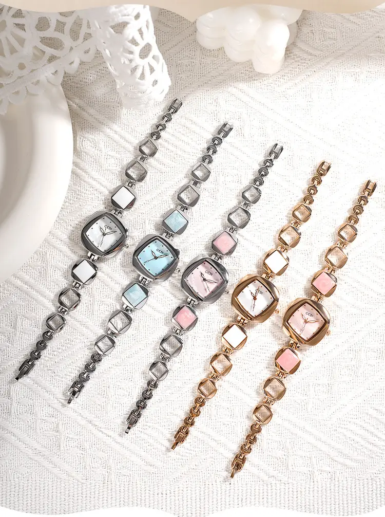 Women's Pink Pearl Quartz Watch with Diamond Bracelet — feature 4
