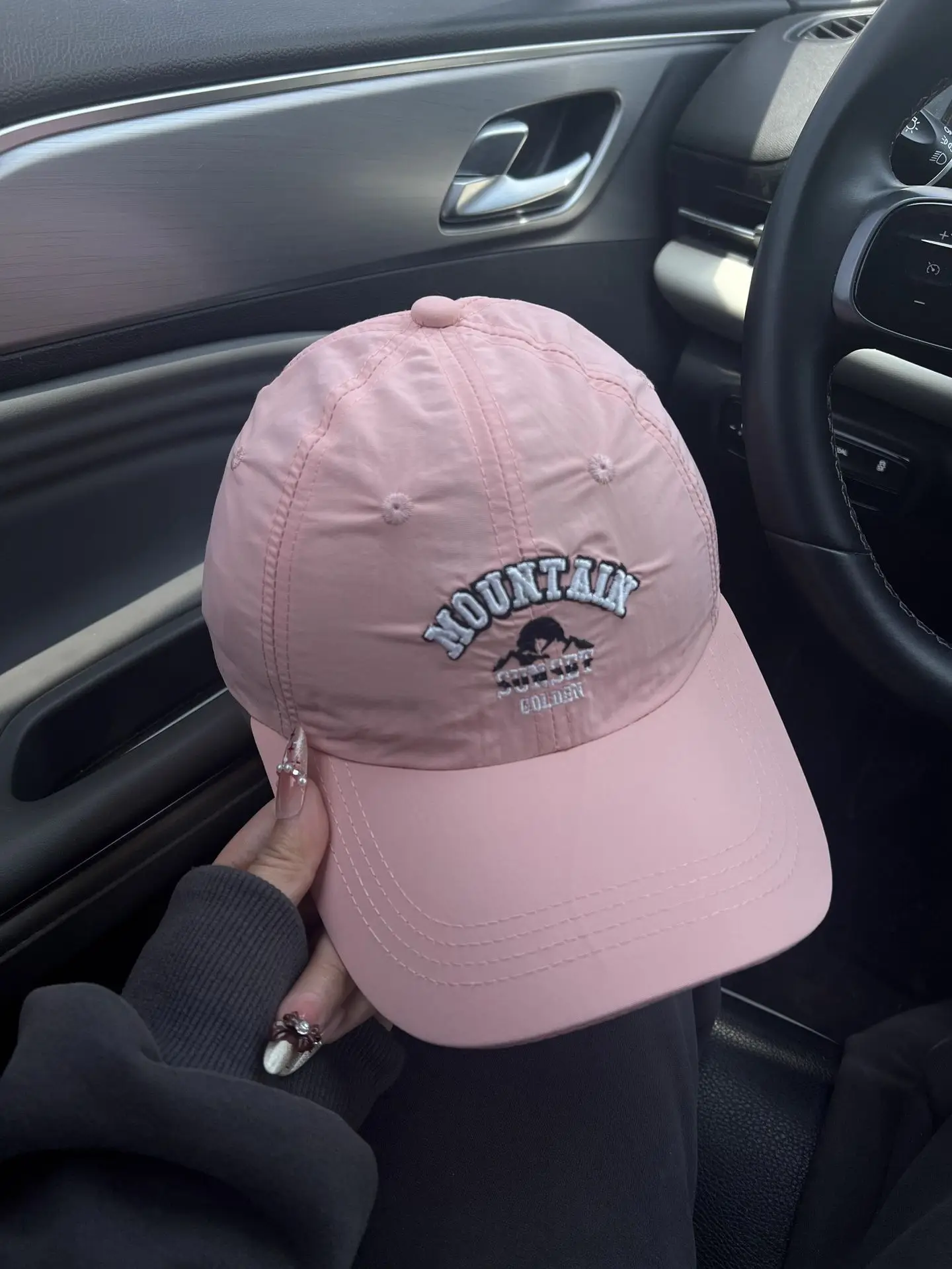 Men Duckbill Cap with Letter Embroidery, Breathable, Large Head — feature 5