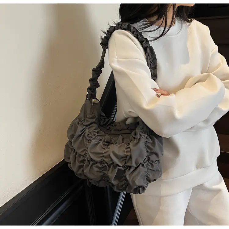Black Cloud Pleated Shoulder Crossbody Bag 2025 — feature 26