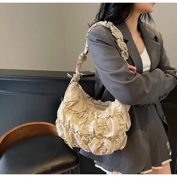 Black Cloud Pleated Shoulder Crossbody Bag 2025 — feature 38
