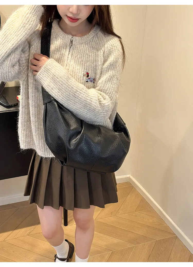 Vintage Pleated Moon Bag with Knot Shoulder Strap — feature 23