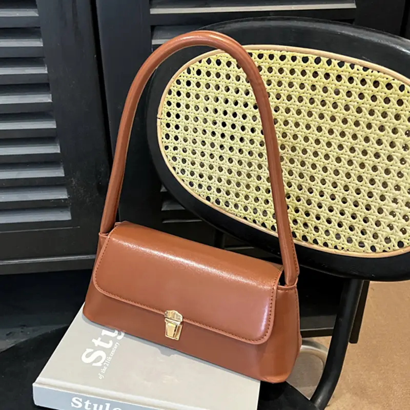 Vintage Red Shoulder Bag for Women Wedding Luggage - Image 2