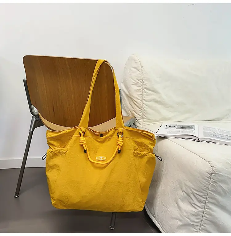 Women's Lightweight Nylon Tote Bag Large Capacity Beige — feature 33