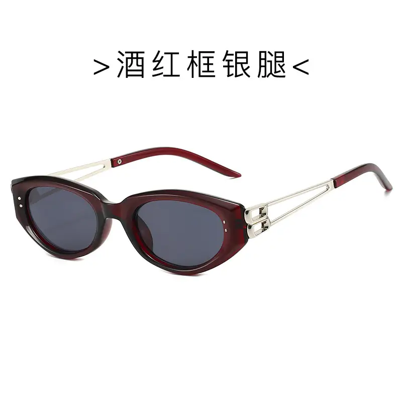Jennie Pink Cat Eye Sunglasses 2025 - Image 3