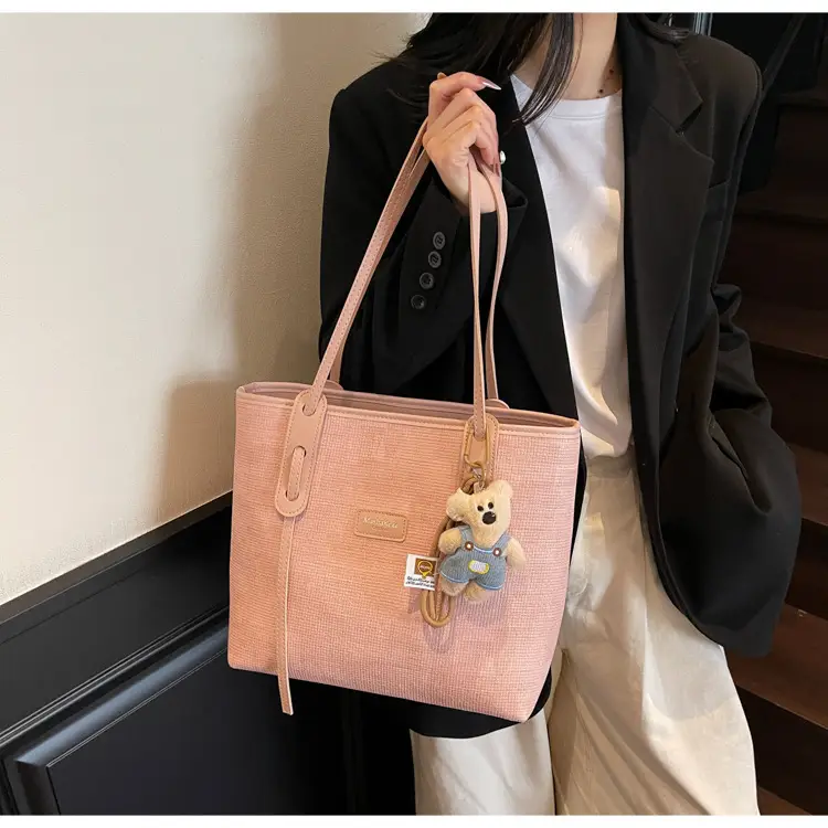 Retro Black Shoulder Bag for Women Large Capacity 2025 — feature 24